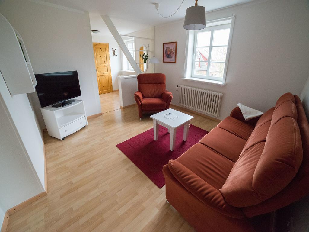 Haus Am Deich Apartment Utersum Exterior photo